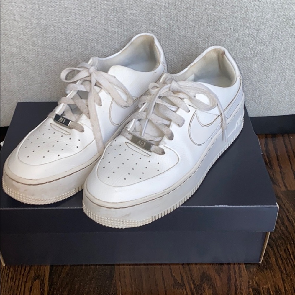 Nike Air Force 1 Sage Low
